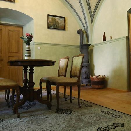 Historicke Apartmany Zelenohorska Posta Nepomuk エクステリア 写真